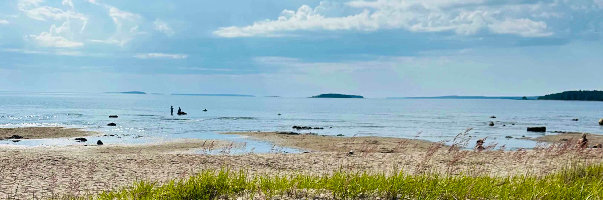 Ocean view with white beaches of the archipelago in Norrbotten.