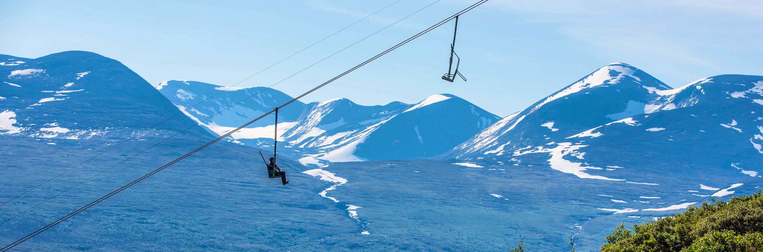 The chairlift to STF Aurora Sky Station.